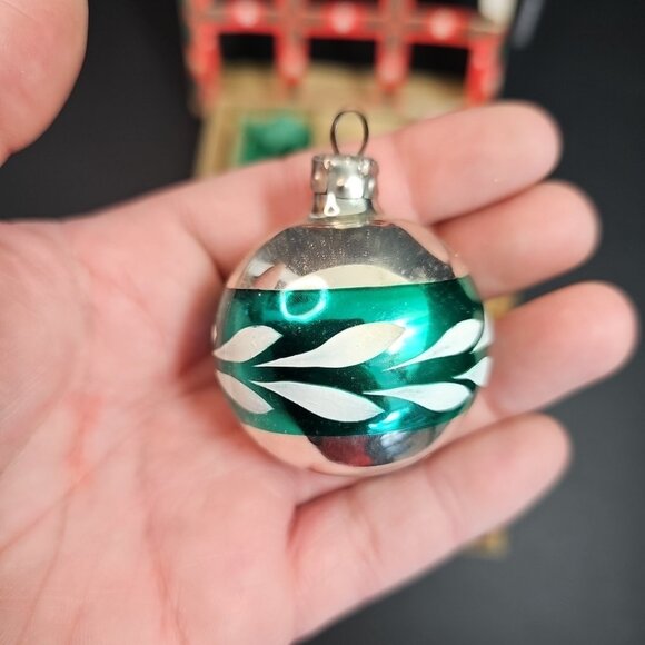 East Germany Christmas Ornament Baubles Indents And Rounds Rare With Box 11pcs - Picture 8 of 16